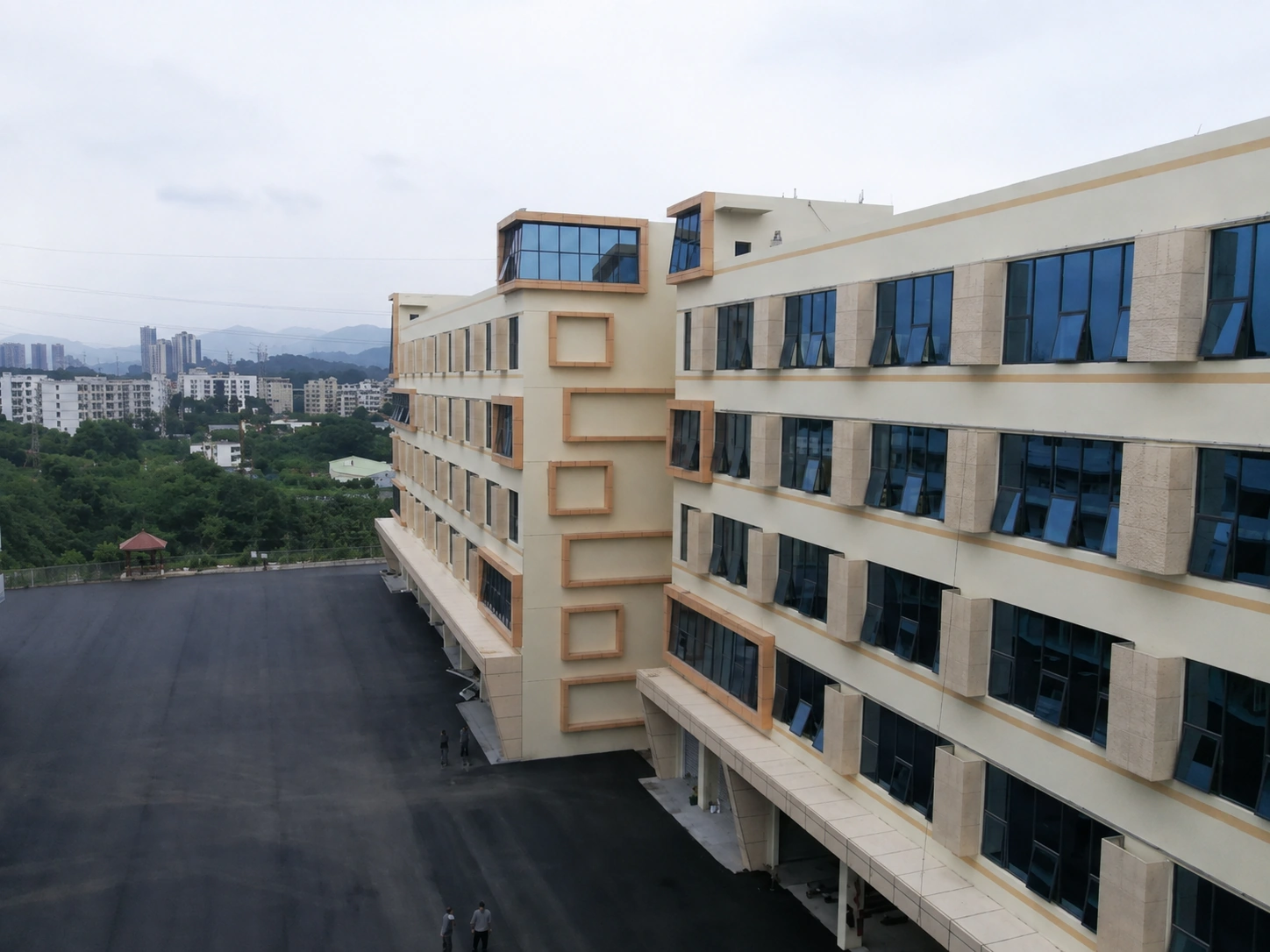 Tomore Medical深圳医疗器械生产基地环氧自流平地坪项目